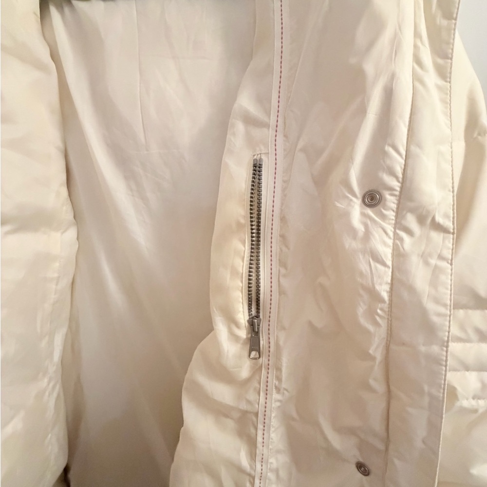 Old Navy Women's Cream Puffer Parka Coat with Faux Fur Hood size XXL - Picture 6 of 12